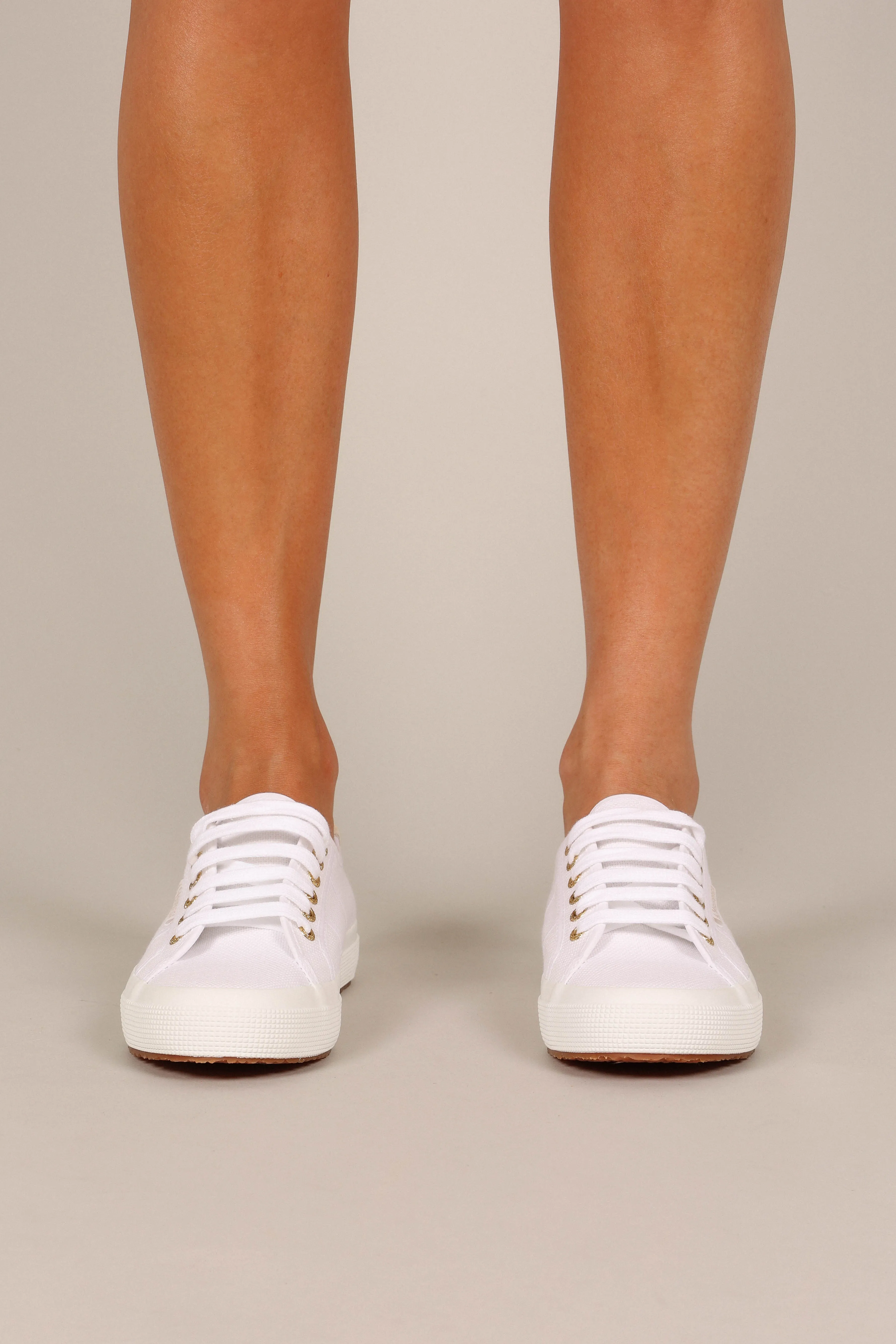 2750 Suede Heel Tab - White Beige