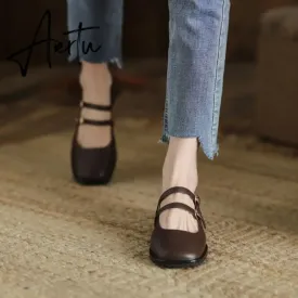 Aiertu HOT SALE Spring Fashion Women Shoes Round Toe Chunky Heel Shoes Women Cow Leather Low Heel Women Pumps Solid Retro Mary Janes