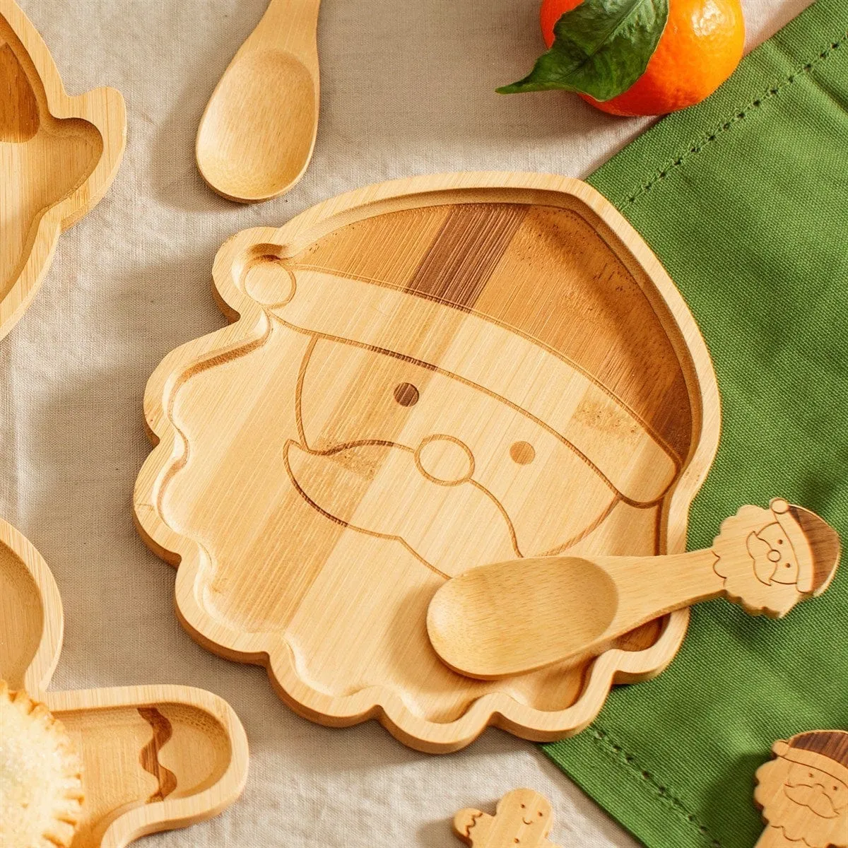 Bamboo Santa Design Christmas Plate