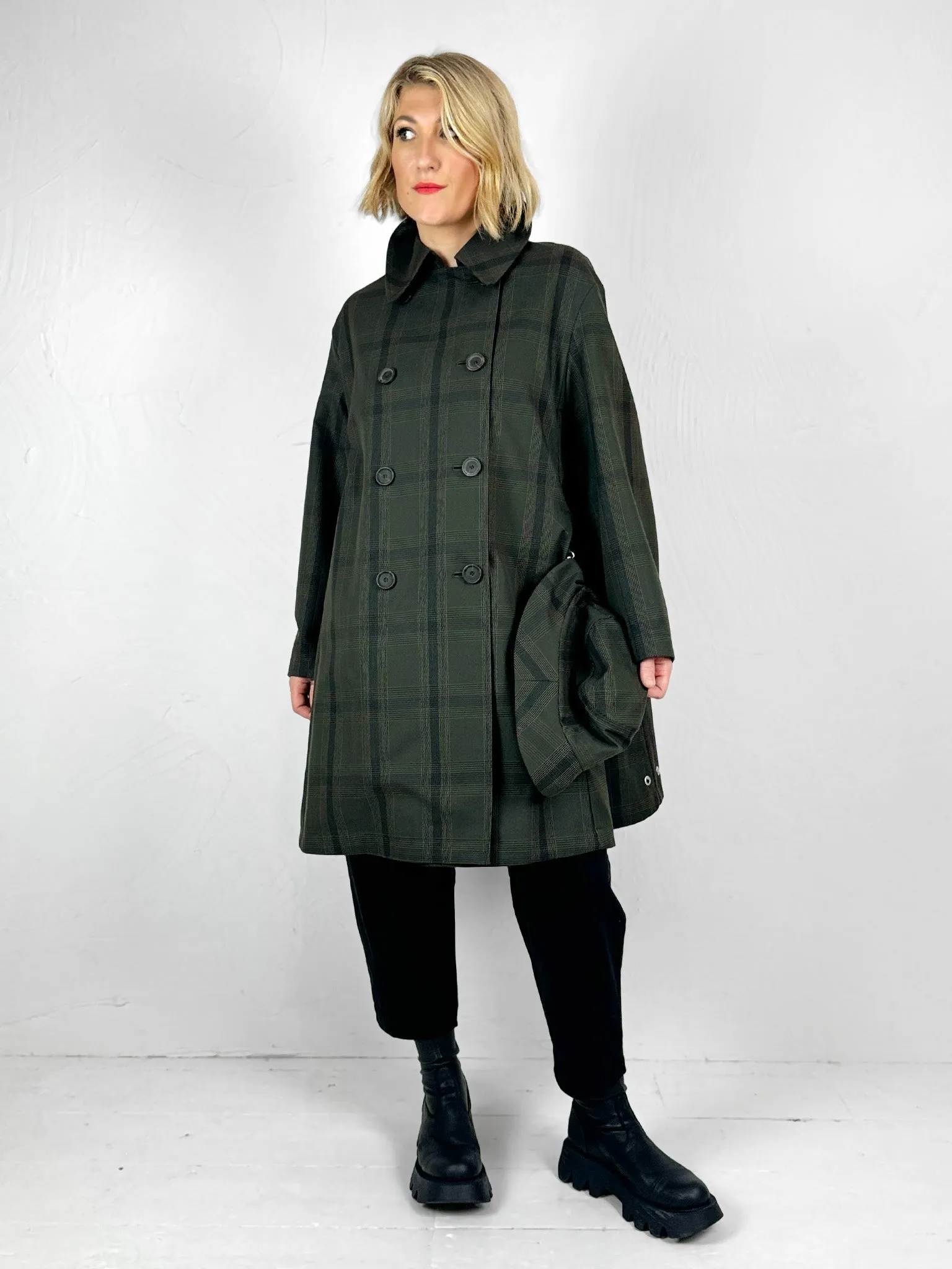 Barrie Water-Resistant Glen Check Pattern Mac Coat