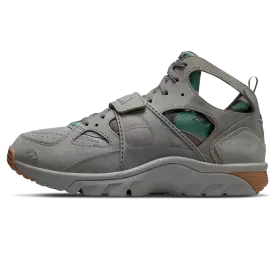 Corteiz x Nike Air Trainer Huarache 'Flat Pewter'