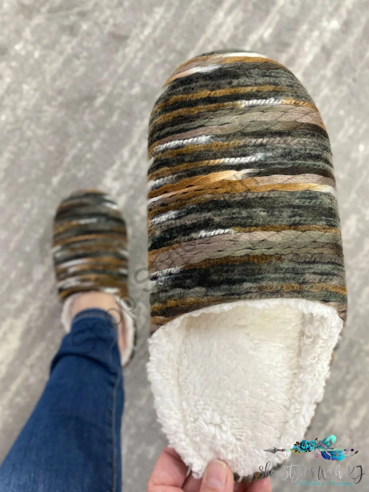 Couch Snuggles Slippers in Brown