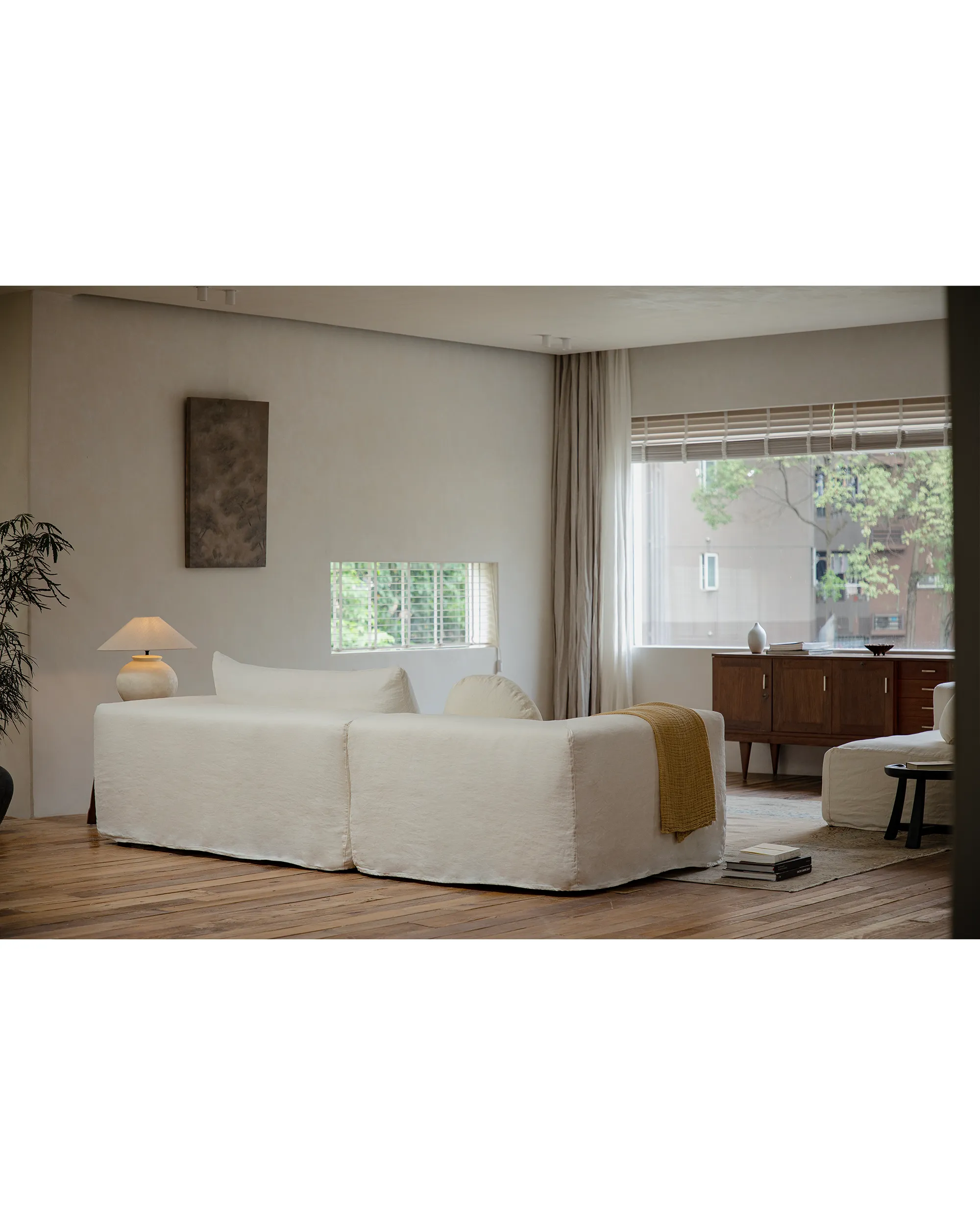 Doma Sectional Sofa