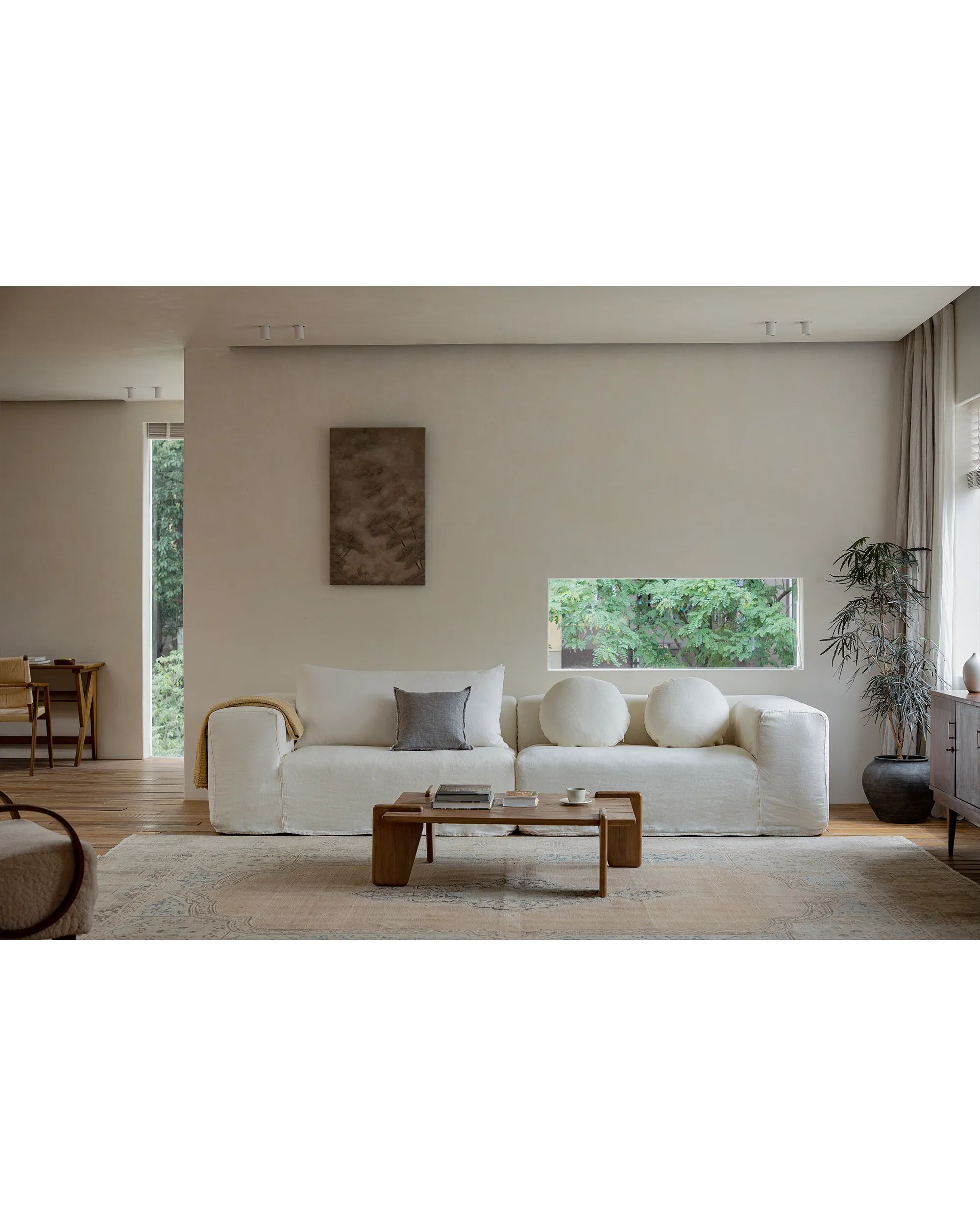 Doma Sectional Sofa