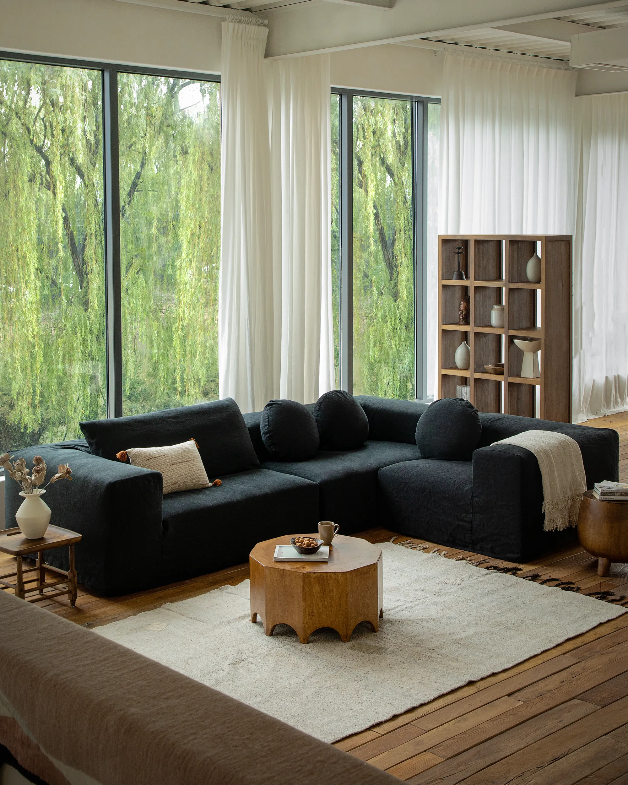 Doma Sectional Sofa