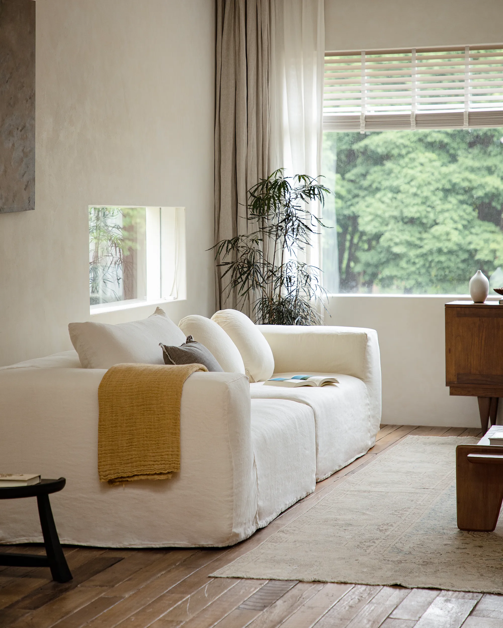 Doma Sectional Sofa