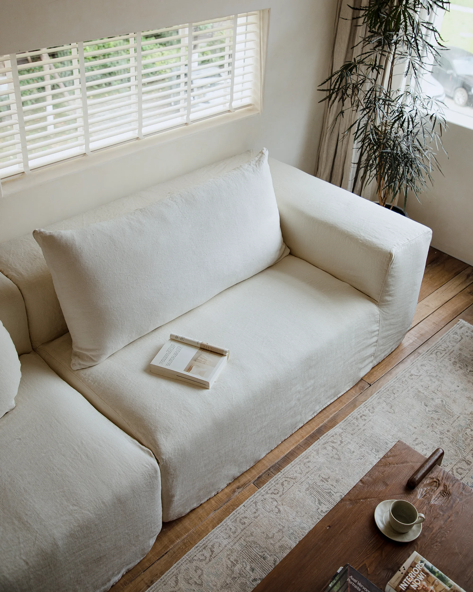 Doma Sectional Sofa