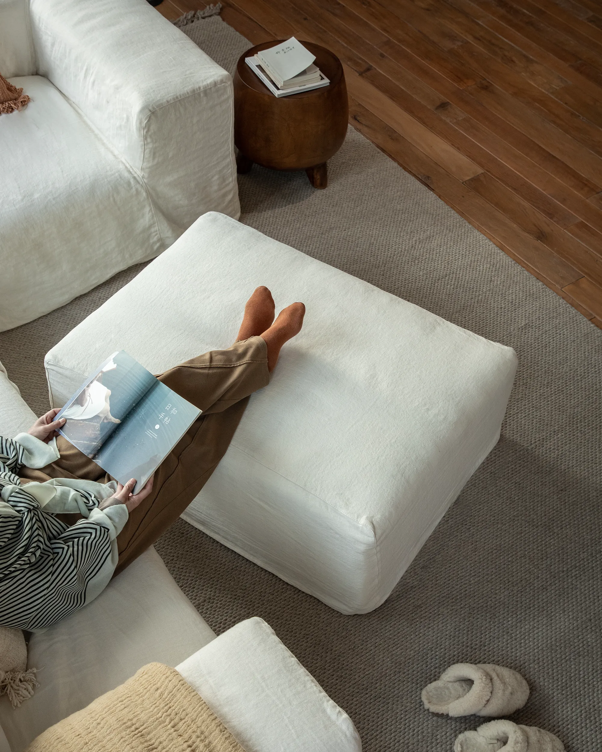 Doma Sectional Sofa