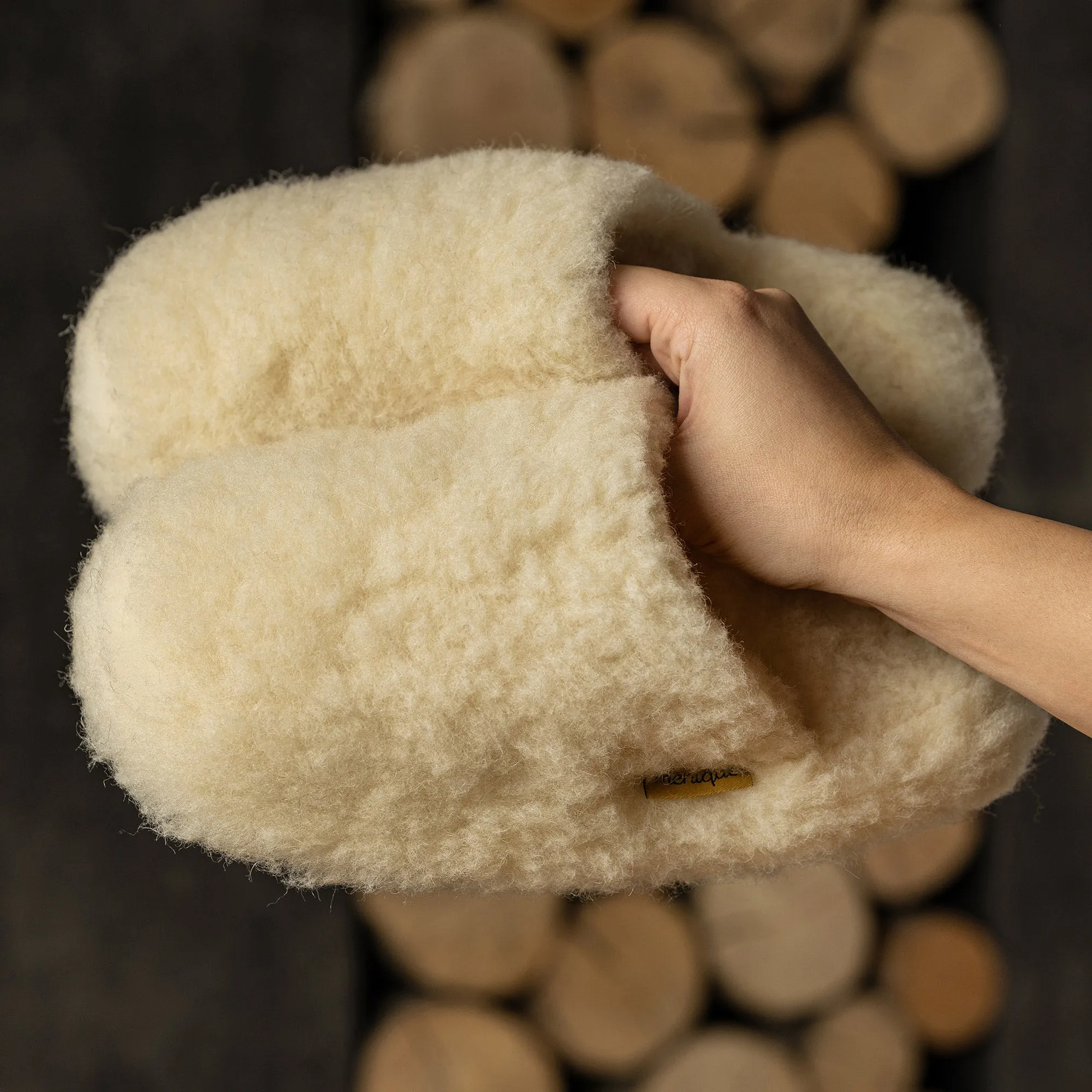 MENIQUE Women's Fleece Slippers Natural