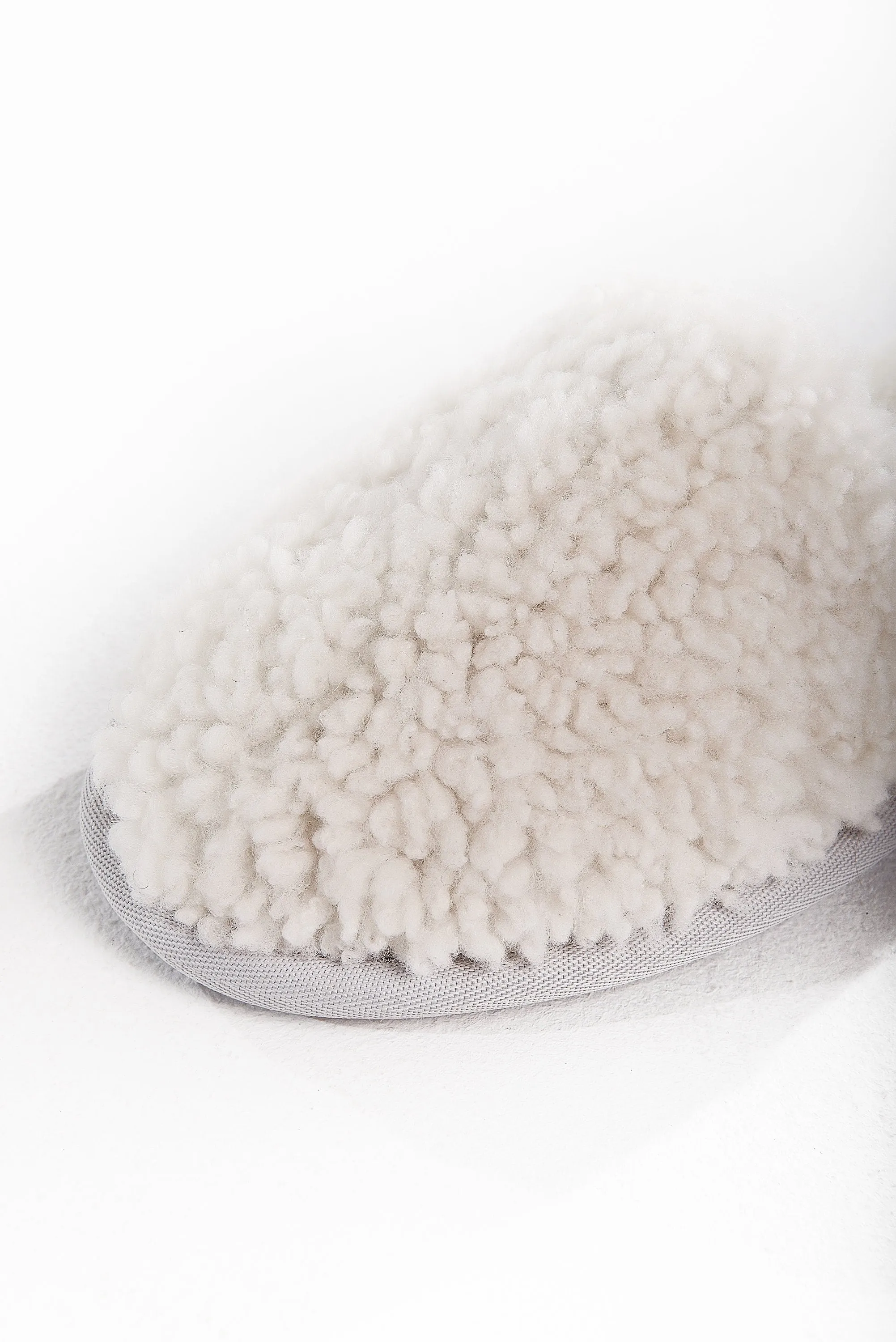 Unisex Women's Real Sheepskin Slippers in White Color with Fur Lining