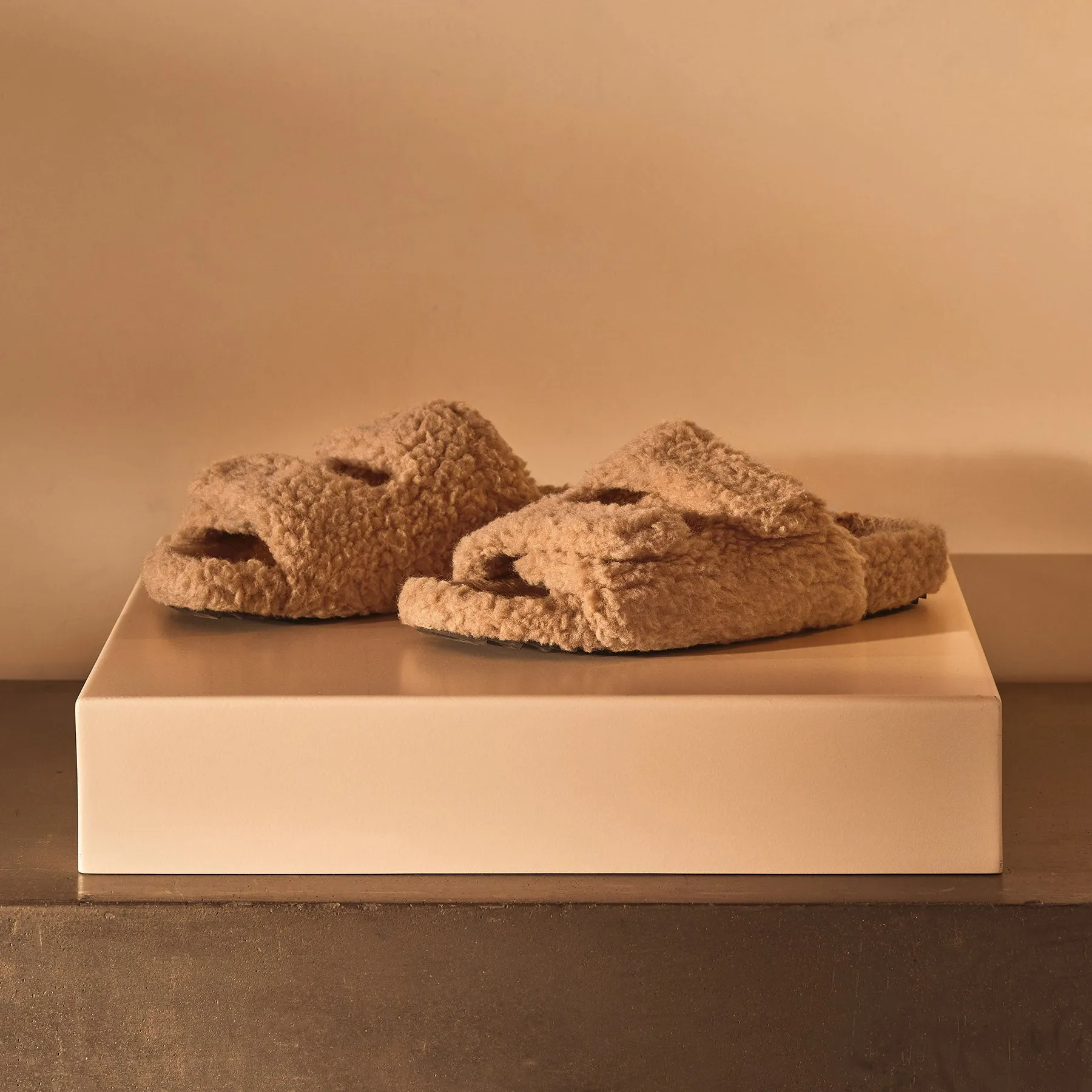 Women's Double Strap Shearling Slide - Taupe
