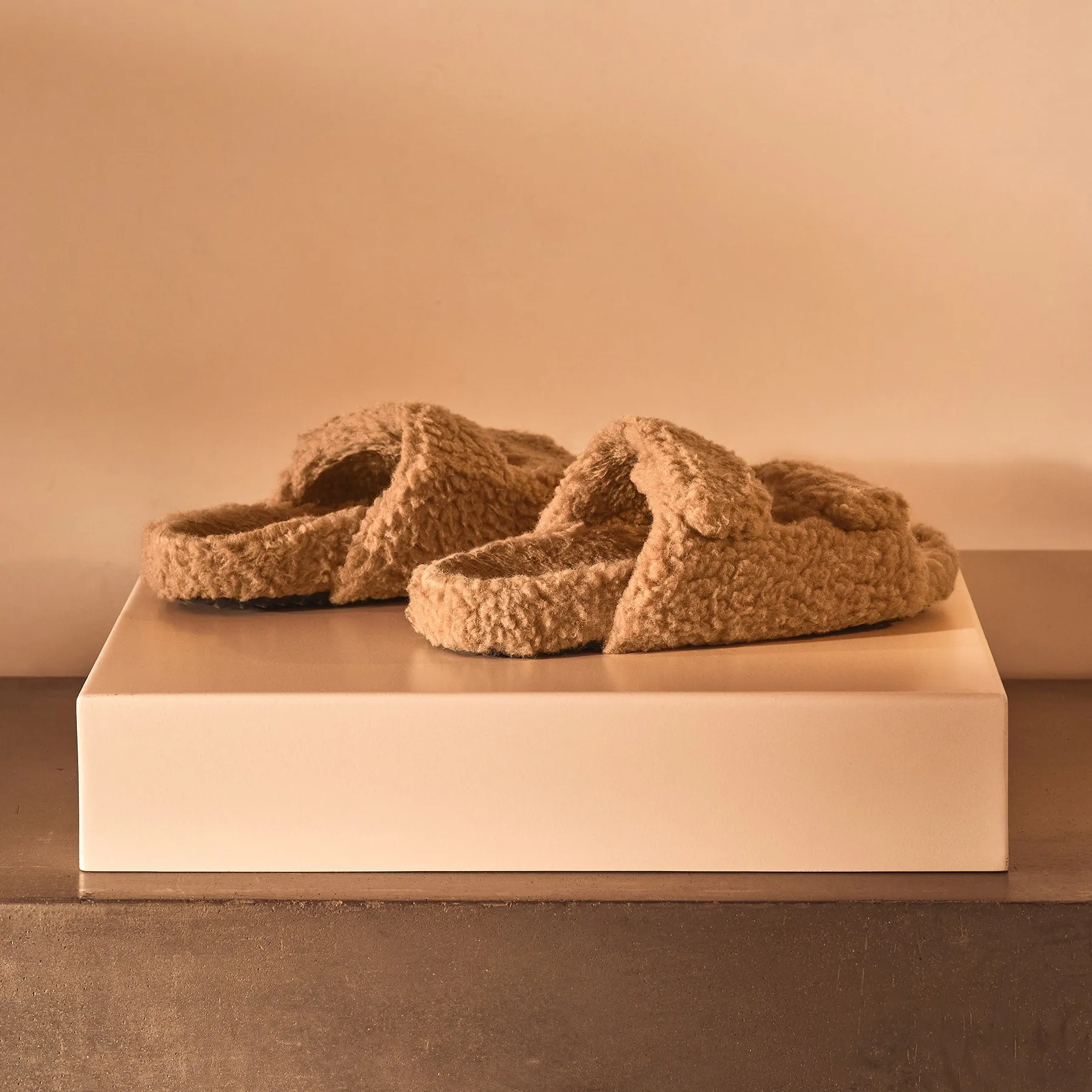 Women's Double Strap Shearling Slide - Taupe